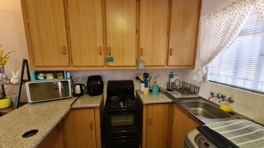 1 Bedroom Property for Sale in Kannoniers Park North West